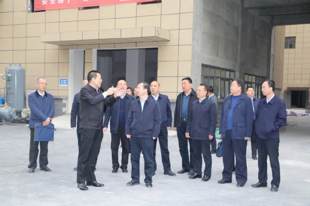 天水市委常委、政法委書(shū)記邵建斌帶領(lǐng)調(diào)研組深入昊峰集團(tuán)調(diào)研